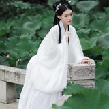 出淤泥而不染,濯清涟而不妖