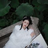 出淤泥而不染,濯清涟而不妖