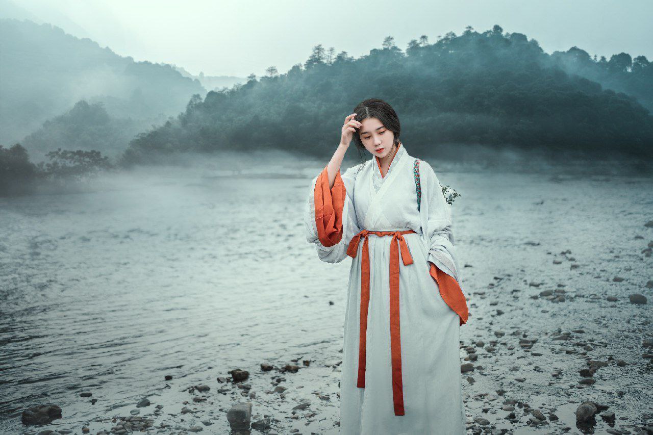 水畔幽思