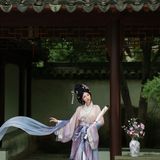 【汉服写真】魏晋仙风宋韵淡颜：清风裹袖，一眼封神的东方留白