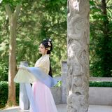 佳人入画来：汉服写真里的眉目流转，一帧一幅皆丹青