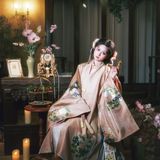 【汉服写真】明华堂汉洋折中花狸 撷一袭春日华裳
