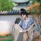 【汉服妆造】开封宋仕女：妆成汴京一梦，衣香鬓影入画来