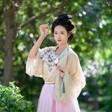 佳人入画来：汉服写真里的眉目流转，一帧一幅皆丹青