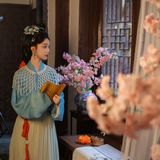 【汉服写真】清雅宋制造型客片：一袭素衣归宋韵，淡妆浓抹总相宜