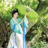 【汉服写真】肩头停小凤：借得春禽入画，扇底揽柔光