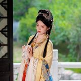 【汉服写真】梦回红楼：小姐裙裾翩跹，宛如绢中仙娥