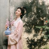 巧笑倩兮美目盼：汉服仕女入画图，眉目里的诗经风雅