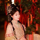 光影织古意：一组汉服人像写真里的构图与氛围之美