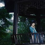【汉服写真】宋仕女待月西厢 不寐清宵倚汉衣