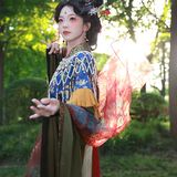 【汉服写真】百转不回：一袭罗衣千回折，终是人间自在身