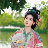 【汉服写真】瑶池仙子：本是天上客，误落人间作仕女
