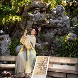 【汉服写真】神仙仕女图：一庭草木半卷清风，偷得浮生半日闲