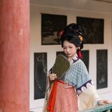 独属于宋制的风雅宋韵｜开封汉服妆造写真