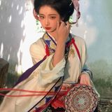 是风动还是心动｜清冷回眸汉服写真