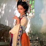 是风动还是心动｜清冷回眸汉服写真