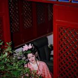 侧影如画