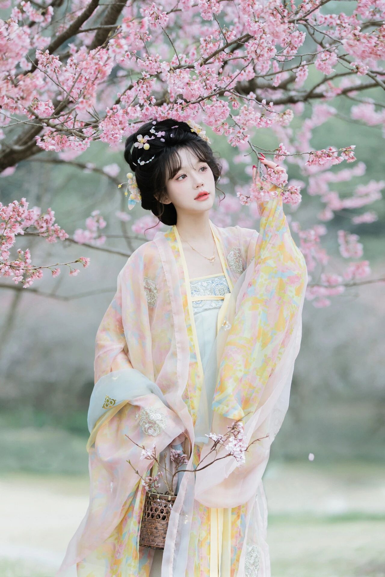 花影初逢