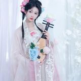 【汉服写真】淡粉刺绣汉服佳人 娴静从容见清欢