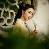 【汉服写真】庭院深几许 绿意漫成诗里衣香