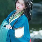 【汉服写真】先秦一梦广袖揽碎金 青龙寺下衣袂生辉