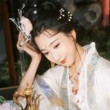 嫦娥 · 月下影棚 影棚第9帧/10·竖幅