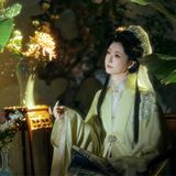 不必去远方，院中即深山。