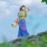 载入风中的少女 · 山野与云 第3帧