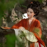 羽衣常带烟霞色｜园林复古汉服写真 第1帧