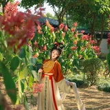 我言秋日胜春朝｜红花园秋日汉服写真 第2帧