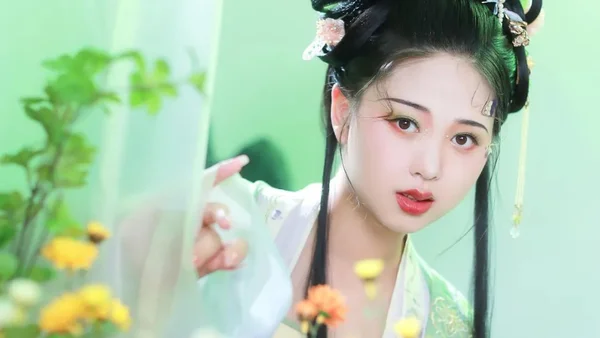 汉服摄影｜《涵绿》