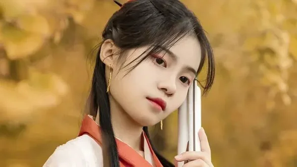 汉服摄影｜银杏树下