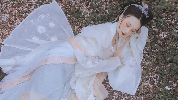 汉服摄影|行香子