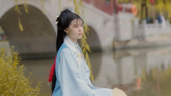汉服摄影|《银杏》