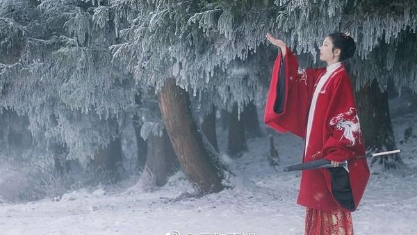 下雪了｜唯汉服与美景不可辜负