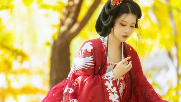 汉服摄影124期｜等不来的秋
