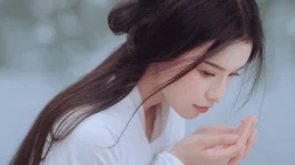 汉服人像《素衣栖云间》
