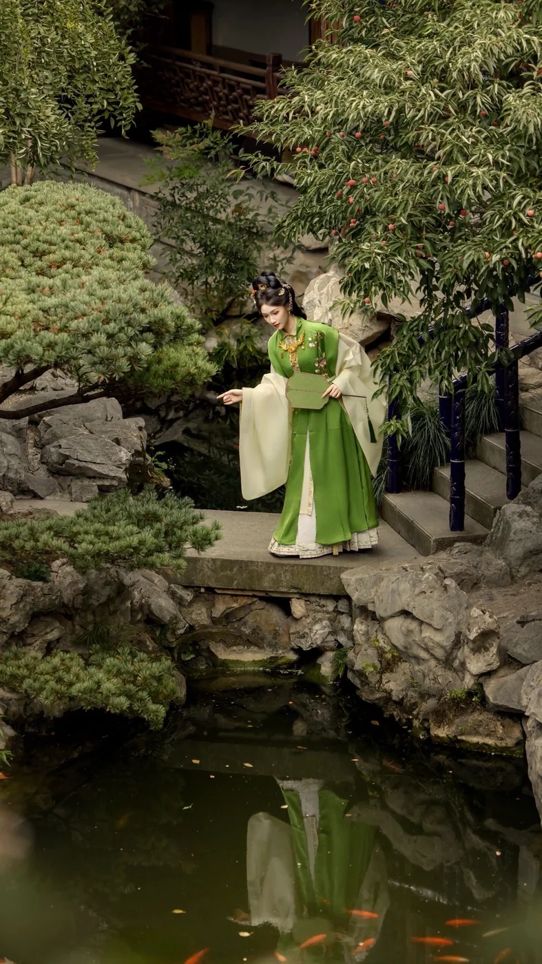 兰香如故｜月洞门里的大明贵女明制汉服写真 第1帧