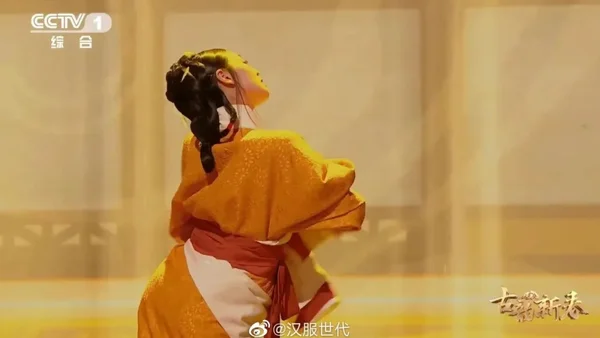 被汉乐舞卡点变装美到了