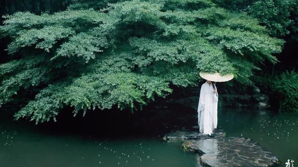 汉服摄影｜空山新雨