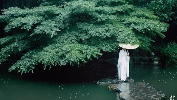 汉服摄影｜空山新雨