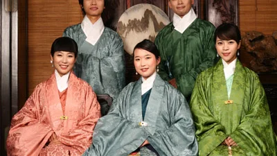 汉服运动大事记（十八）：首次被媒体报道的汉服照毕业照活动