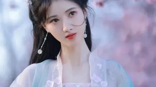 文学诗词 | 杏花天里春衫薄，杨柳岸边骏马鸣